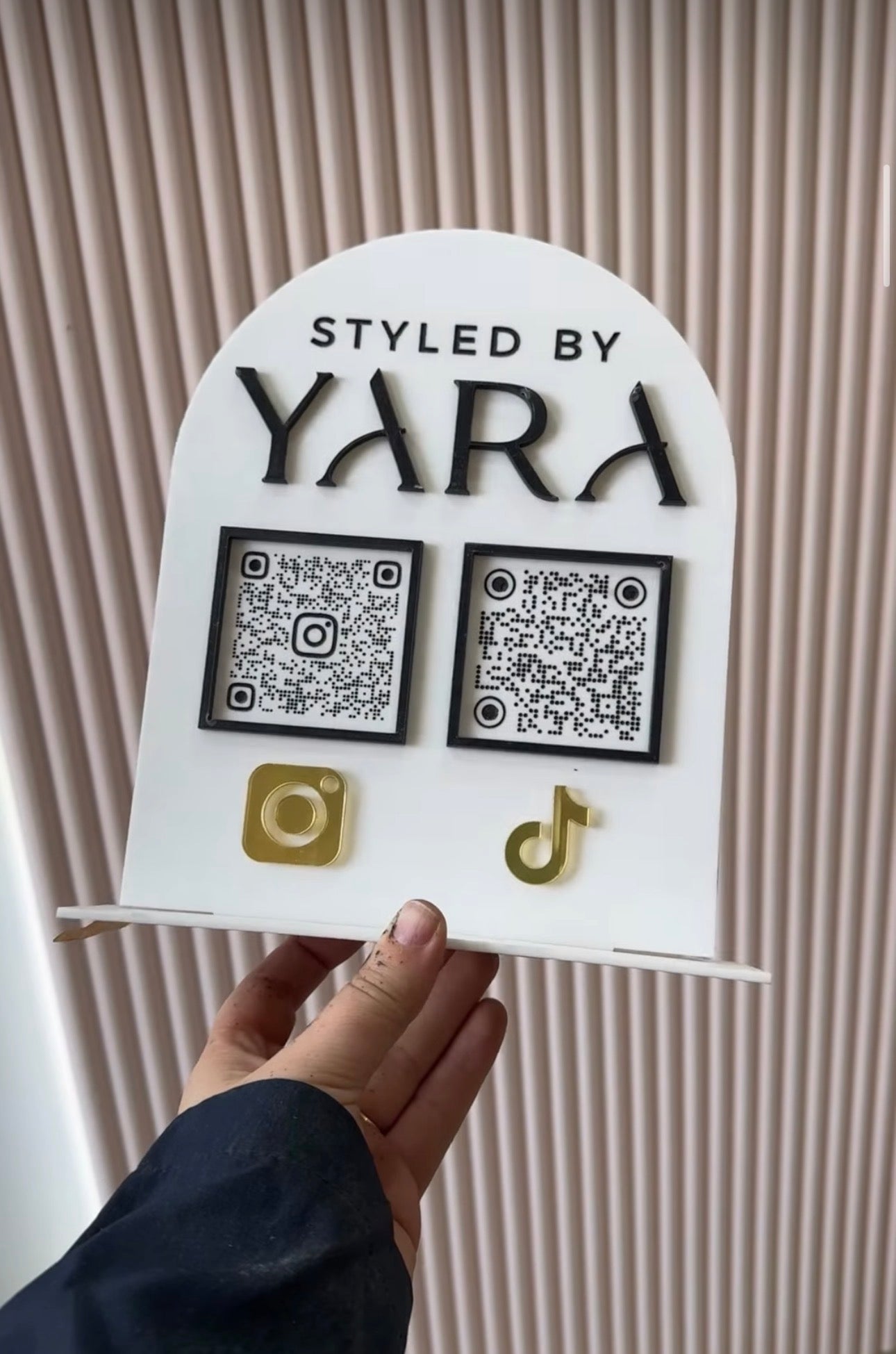 Arched QR Sign