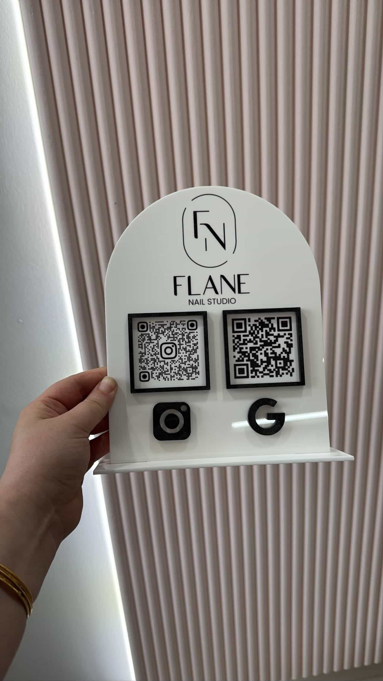 Arched QR Sign